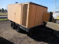 INGERSOLL-RAND XP900WCU 900CFM MOBILE DIESEL AIR COMPRESSOR