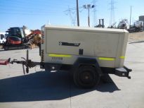 INGERSOLL-RAND 9/110 400CFM MOBILE DIESEL AIR COMPRESSOR